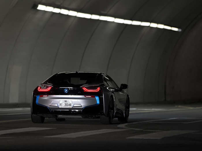 The i8 also packed a whopping 420 pound-feet of torque, BMW says, with 184 pound-feet of that available instantly from the electric motor.