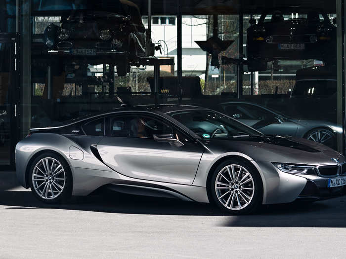 When BMW debuted the production version of the i8 in 2013, the car took on a slightly less radical style, but kept a lot of the design cues from the concept it was based on.