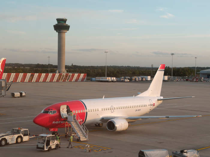 After operating the Fokker 50 and McDonnell-Douglas MD-80 series of aircraft, the plane of choice for Norwegian quickly became the Boeing 737, an old reliable used by the low-cost airlines across the world such as Southwest Airlines and Ryanair.