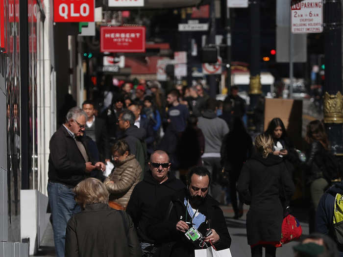 Locals and tourists alike typically frequent the many shops near the square, like Uniqlo, H&M, and Macy