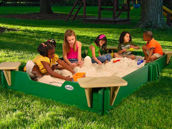 The best large sandbox for multiple kids