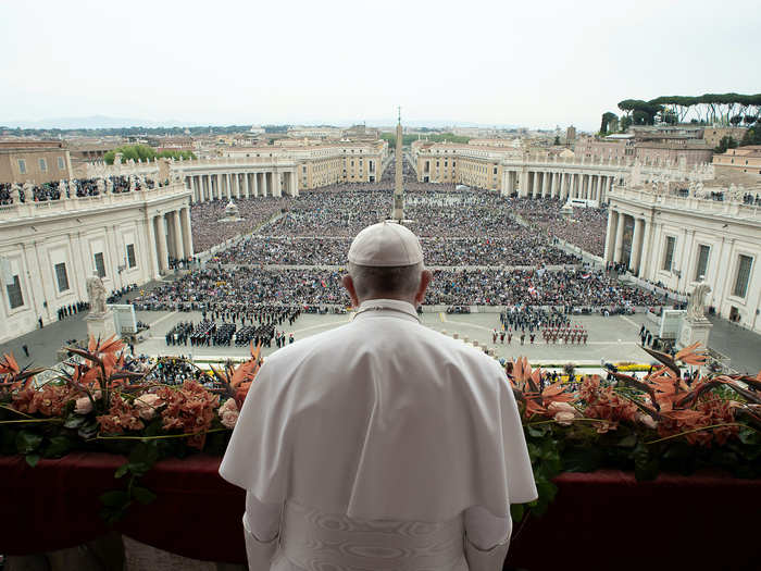 In more normal times, such an address would likely have been attended by many thousands. The picture below shows Pope Francis delivering the Urbi et Orbi prayers on Easter 2019.