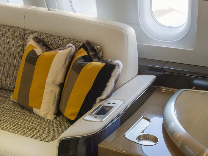 Lighting and entertainment in each section can also be controlled by touchscreen control panels found throughout the aircraft, including the armrest of the divan.