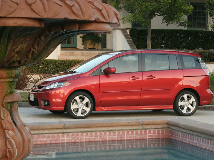 In the years since, annual minivan sales have dropped steadily and the field has thinned out. Minivans only made up 2.8% of US car sales in 2018.