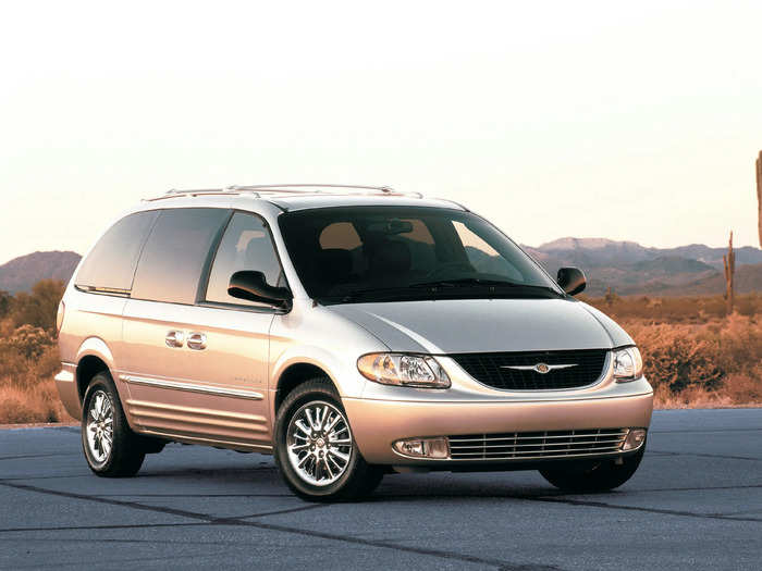 The US minivan market peaked in 2000, when nearly 1.4 million minivans were sold.