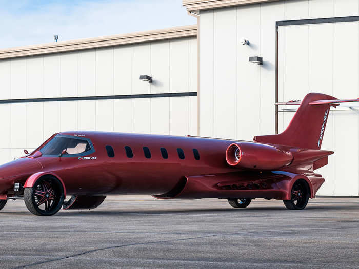 The Limo-Jet is technically street legal, should anyone want to try to maneuver it ...