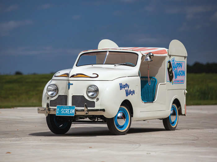 ... a 1948 "Happy Wagon" ice cream truck ...