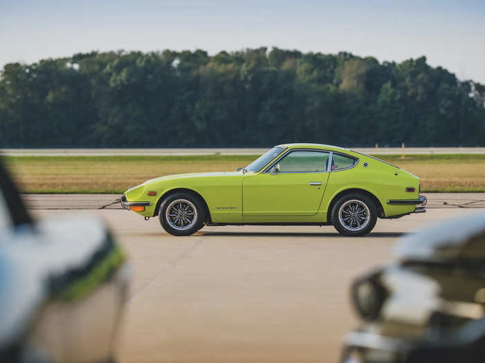 ... an awesome, lime-colored 1972 Datsun 240Z ...