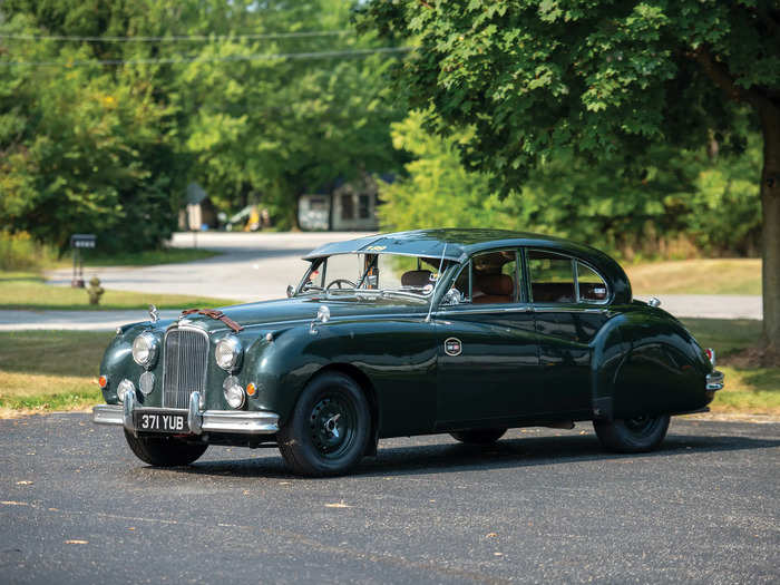 ... a 1956 Jaguar Mark VII M ...