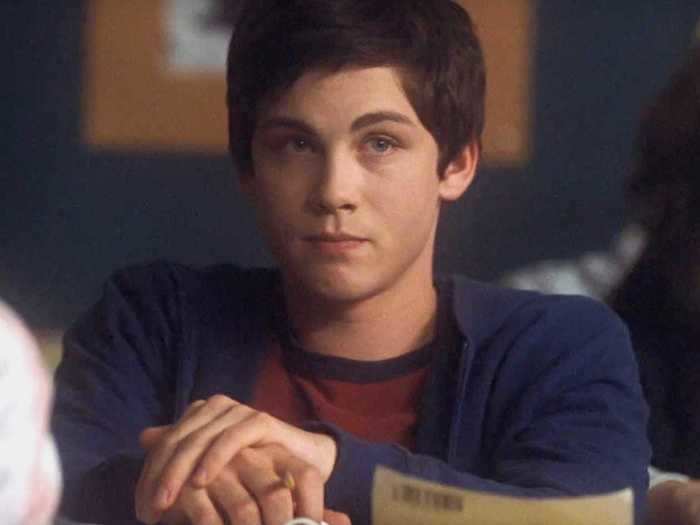 Logan Lerman starred as Charlie, a quiet person who was observant of others.