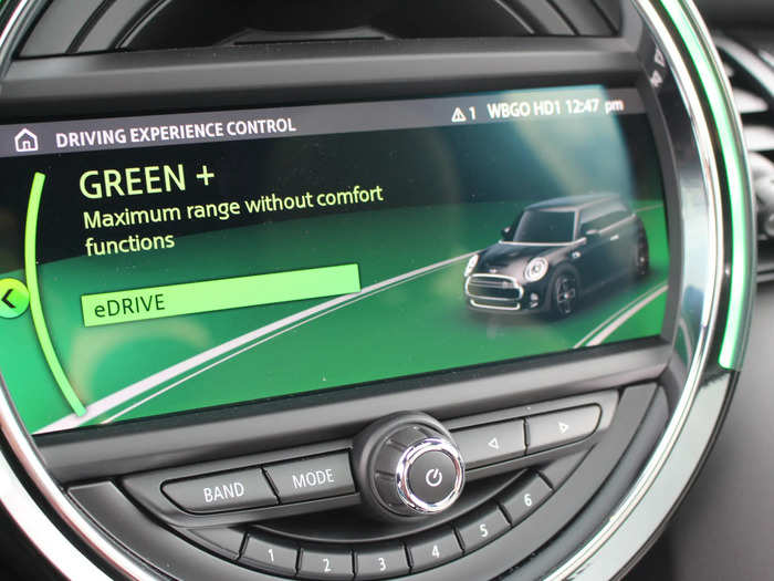 The MINI Electric has Green+, Green, Mid, and Sport modes.