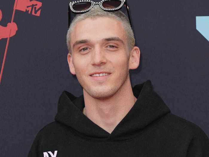 Lauv released an acoustic version of his track "Modern Loneliness," with the proceeds from sales and streaming going to Partners in Health.