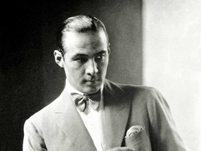 That year, silent actor Rudolph Valentino passed away at 31 from appendicitis complications, causing chaos among his fans.