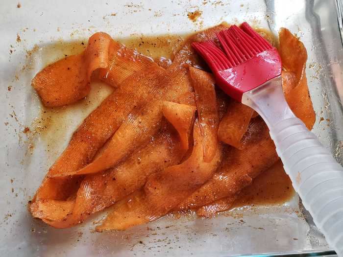 After coating each slice with the marinade, then left the carrots to soak for a few minutes.