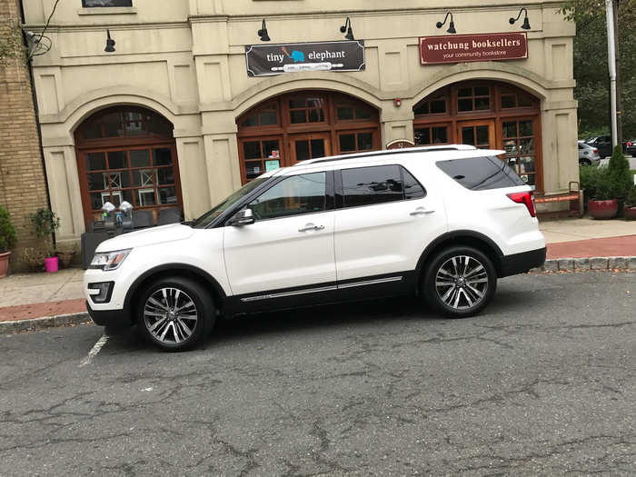 The 2017 Explorer arrived in "White Platinum" paint job, with a black leather interior. It was about $55,000, as-tested in a Platinum trim level.