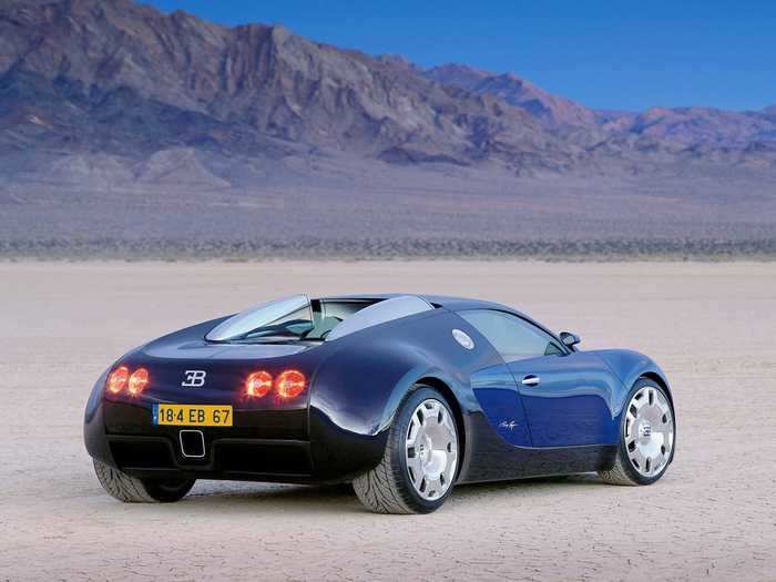 Piëch was adamant that the car had to be immediately recognizable to the public. He took Ettore Bugatti’s motto — “If it’s comparable, it’s not a Bugatti” — to heart.