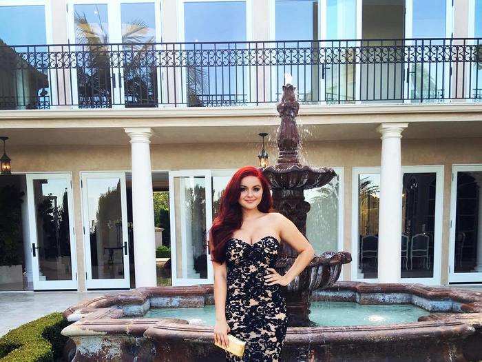 Before briefly attending UCLA, Ariel Winter attended her senior prom.