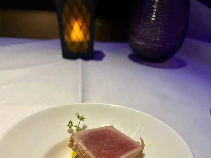 There was a seared tuna amuse bouche to start.