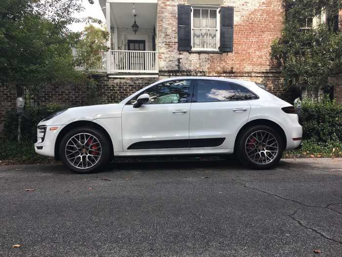 Under the hood of the Macan GTS lies a 3.0 liter, twin-turbocharged V6. It