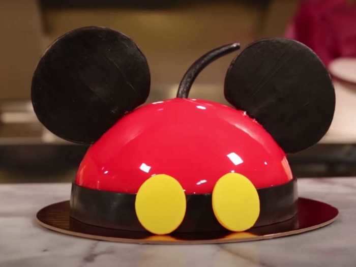 So have Disney-themed dome cakes.