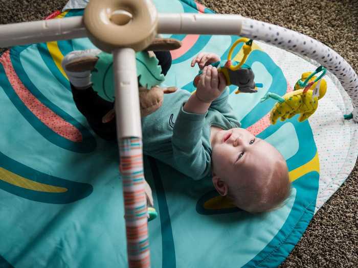 Best baby activity gym for travel and small spaces