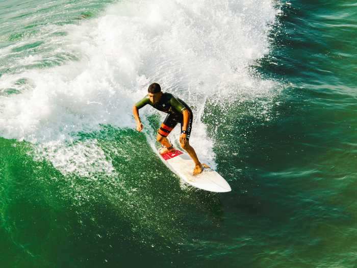 HAWAII: Surfing