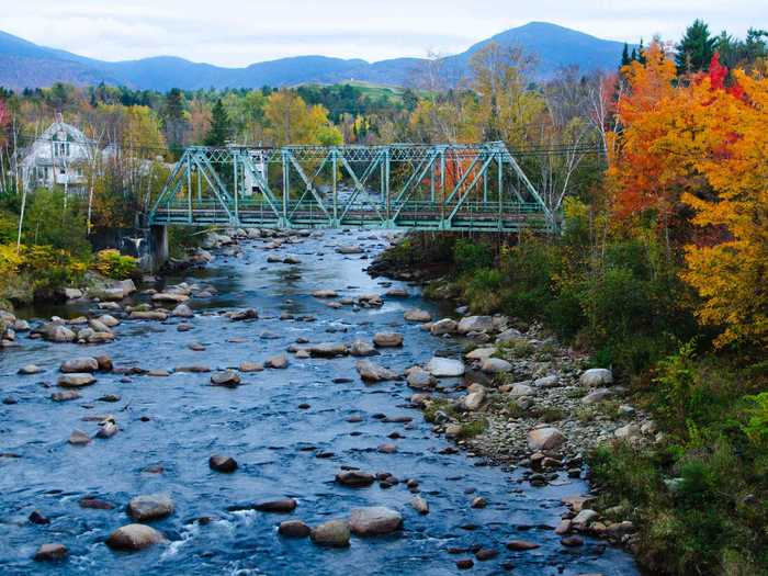 NEW HAMPSHIRE: Fall foliage