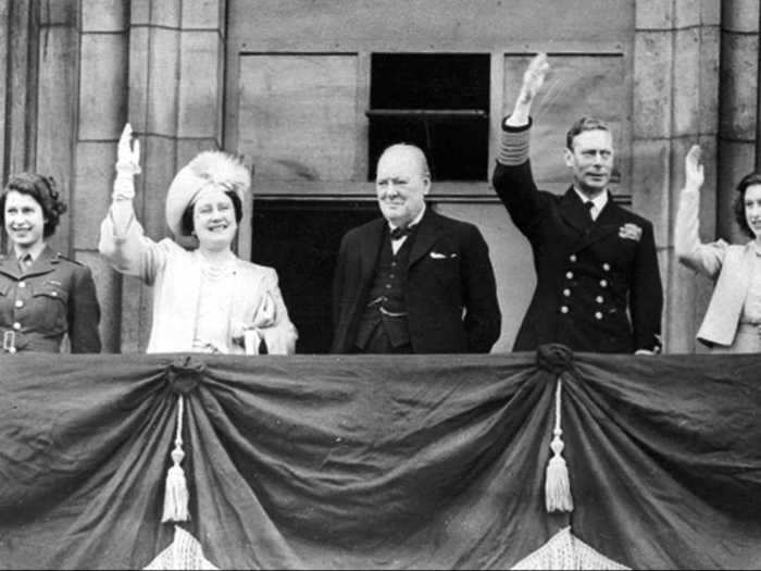 1945: Winston Churchill joined the royal family on the balcony of Buckingham Palace minutes after the official announcement of Germany