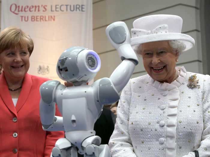 2015: A small dancing robot at "Technische Universitaet" (Technical University) in Berlin put a smile on the Queen