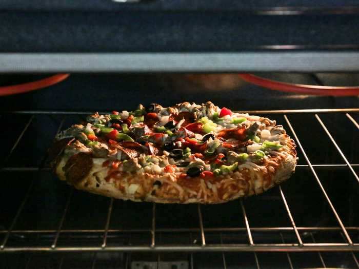 Poof! 22-25 minutes later, the pizza had puffed into this fluffy disk.