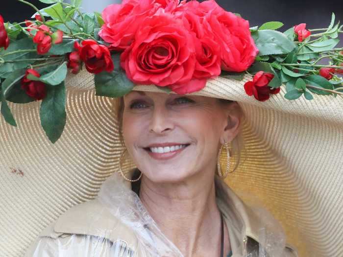 A floral arrangement was front and center on a spectator