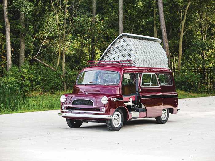 The pop-top expandable roof allows for more headspace in the camper.