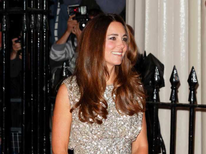 In September 2013, she wore a sparkly silver dress to the Tusk Conservation Awards.