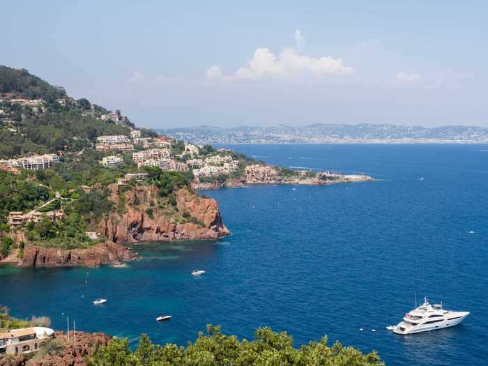 According to The Telegraph, Les Parcs de Saint-Tropez was founded in 1951 by a builder named Robert Geffroy.