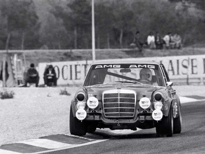 The 300 SEL was never intended for racing, but that didn