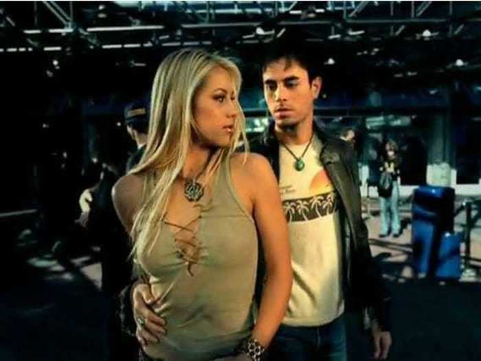 Singer Enrique Iglesias met future-wife Anna Kournikova on the set of the "Escape" music video.