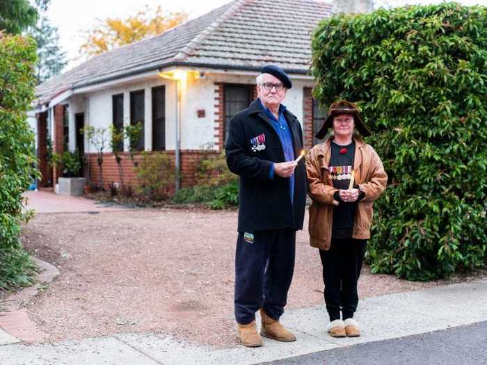 Still, people across Australia and New Zealand found creative ways to mark the occasion. Many held a candle and stood outside their homes in solidarity with the dawn services while obeying social distancing rules.