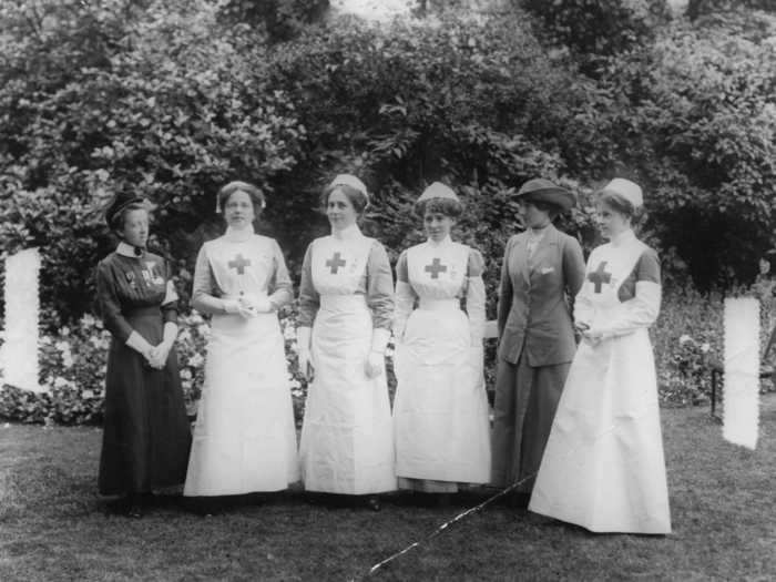 Nurses from the British Red Cross Society were honored by Queen Alexandra in 1913.