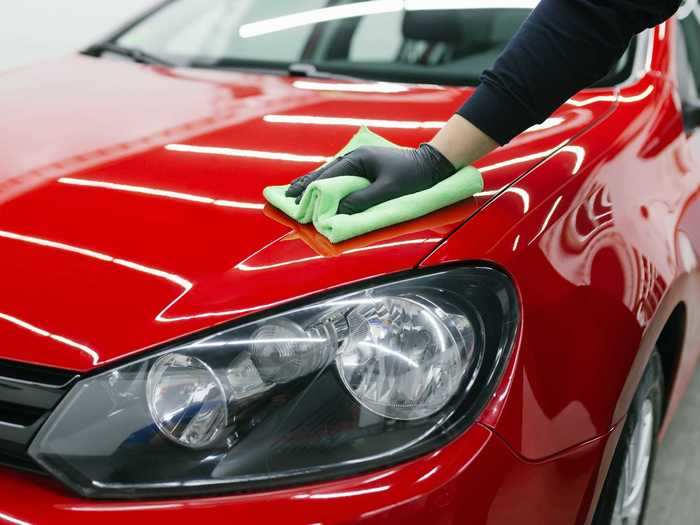 2. Clean your car thoroughly, and remember that a few small touches can go a long way