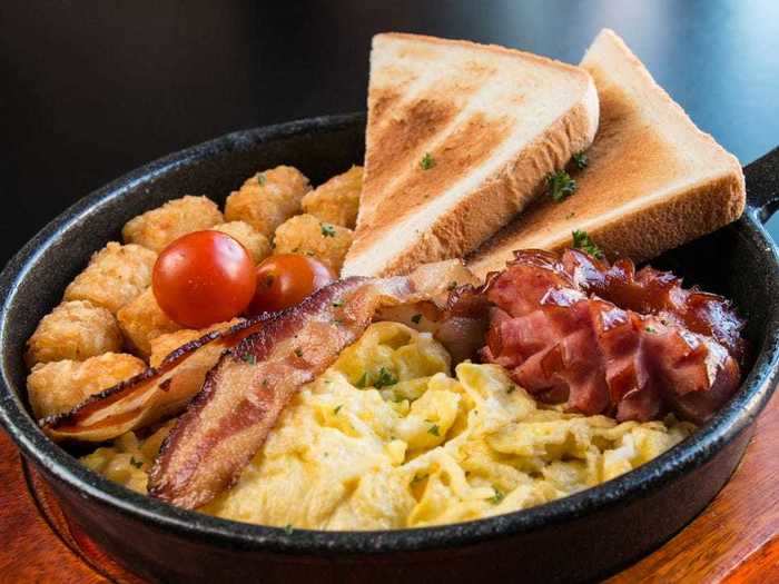 Skillet breakfasts are complex dishes that are best left to chefs.