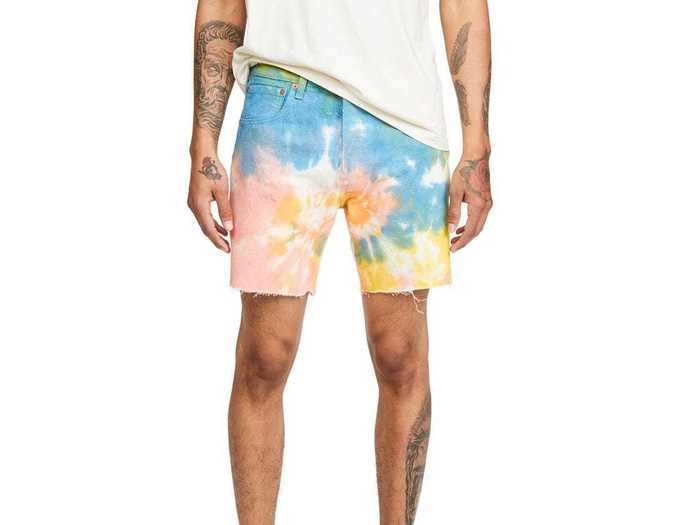 Classic shorts with a colorful twist