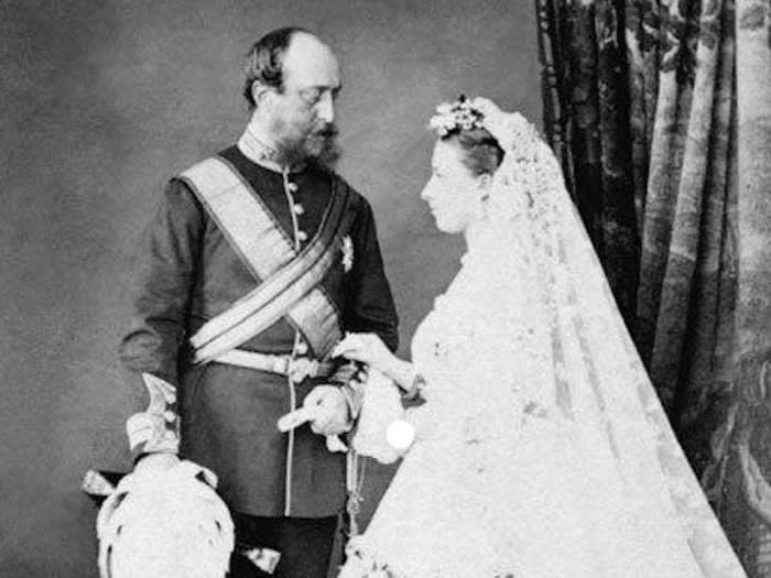 July 5, 1866: Princess Helena (daughter of Queen Victoria) married Prince Christian of Schleswig-Holstein-Sonderburg-Augustenburg at St George