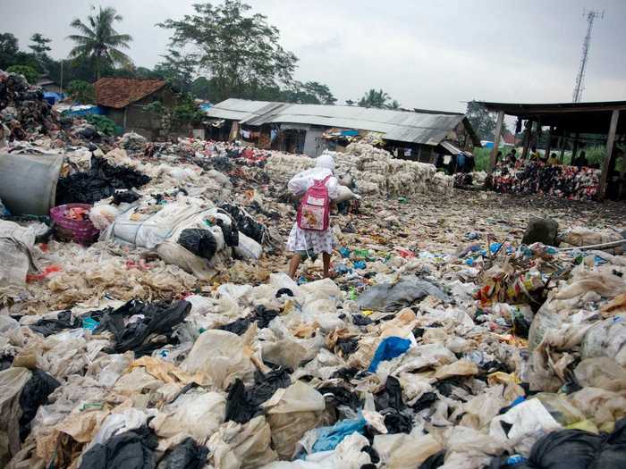 Though many Indonesians believe that living in unsanitary environments can help to strengthen immunity for diseases like the coronavirus, the theories are unfounded and could prove dangerous for the landfill