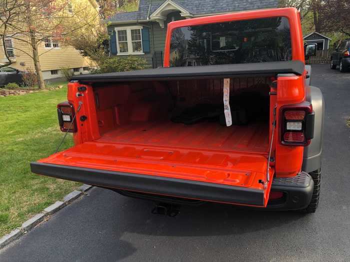 My test vehicle had a nifty tonneau cover, a $595 extra.