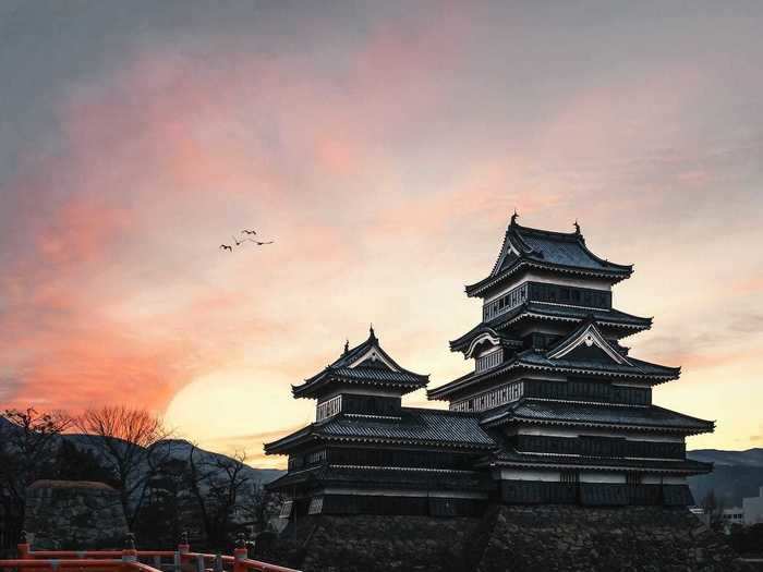 "Matsumoto Castle in the land of the rising sun" by Jan Meyer