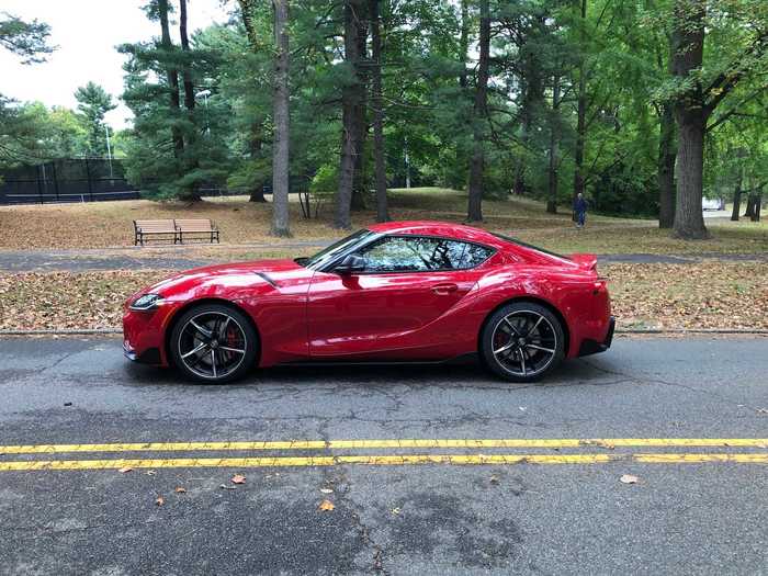 Compared to the four-cylinder Z4 and its 255-horsepower four-pot, the Supra