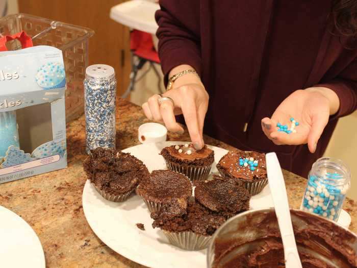 We tried to salvage the cupcakes by frosting them with the royal pastry chefs