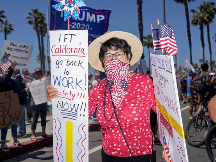 As well as calling for the reopening of the beaches, some people demanded further lockdown restrictions are lifted.