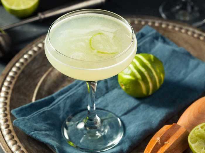 Vodka lime gimlet