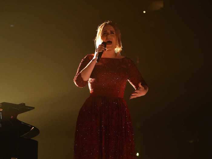 She also performed at the show after changing into a beaded crimson gown.